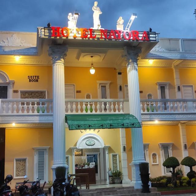Hotel Nayora Prabumulih Perabumulih Exteriör bild